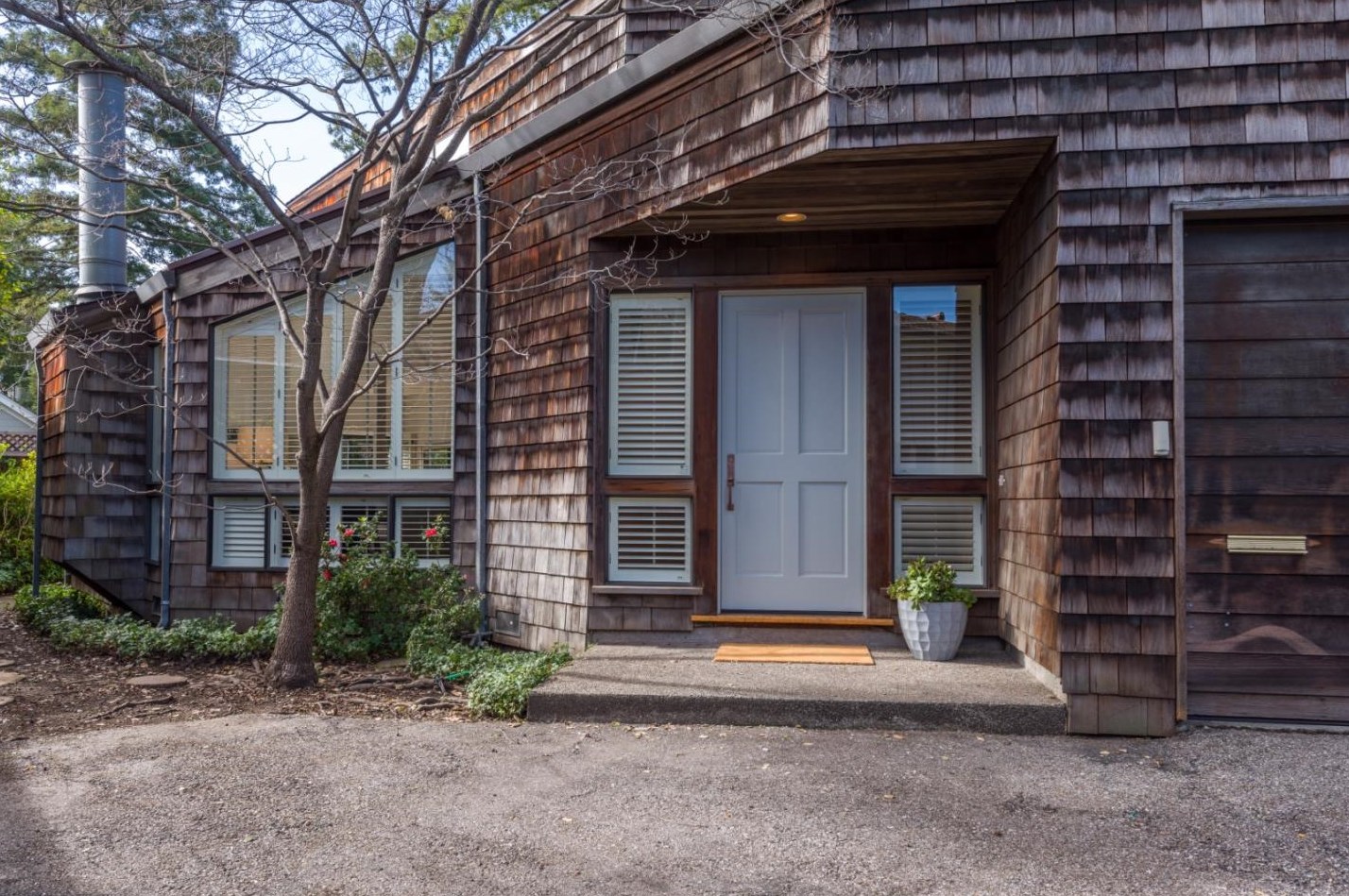 1319 Laurel St, Menlo Park, CA 94025-3205