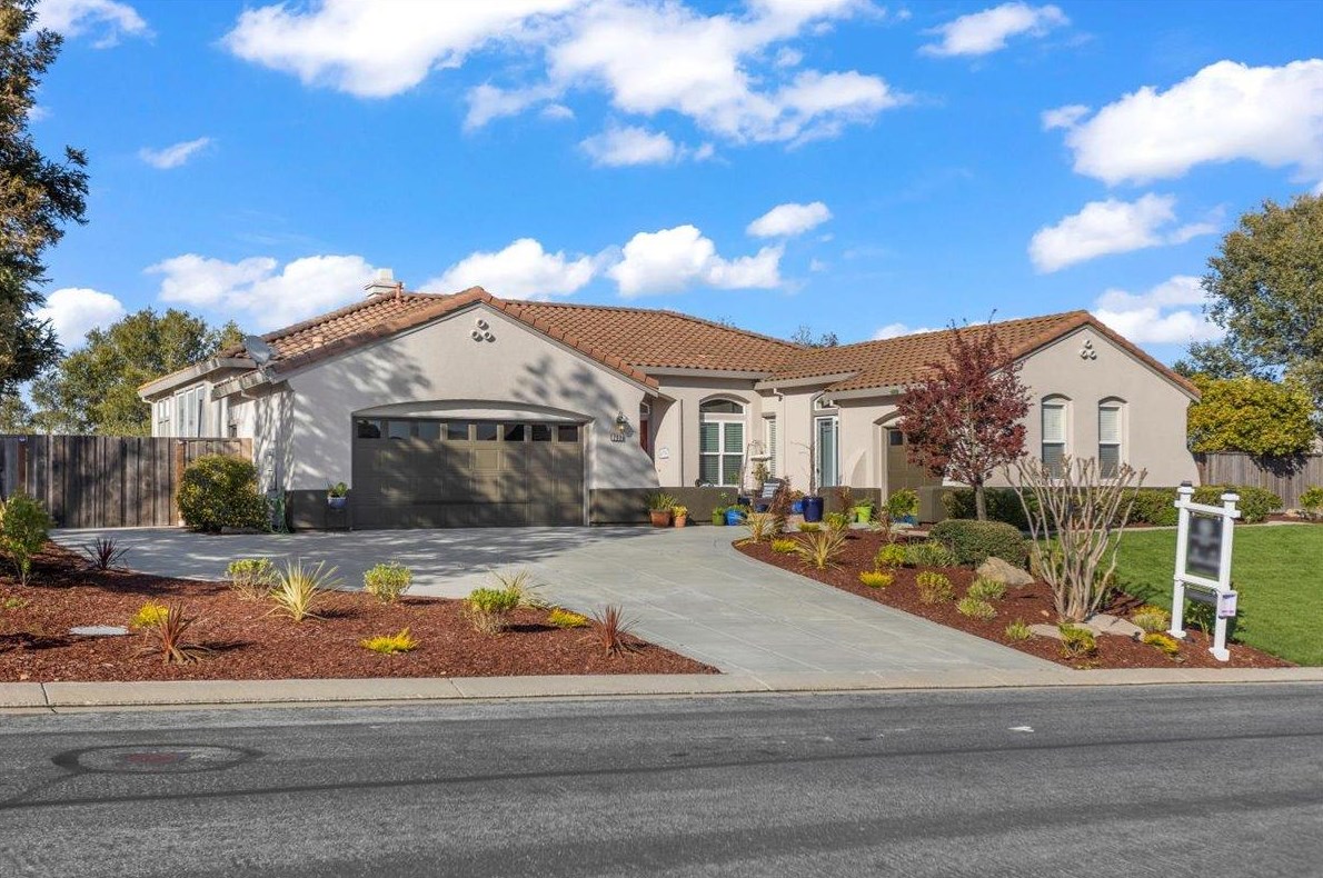 280 Via Vaquero Norte, San Juan Bautista, CA 95045