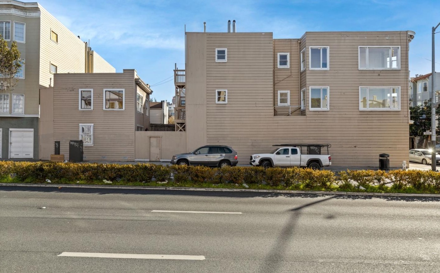 3056 Octavia St, San Francisco CA  94123-3155 exterior