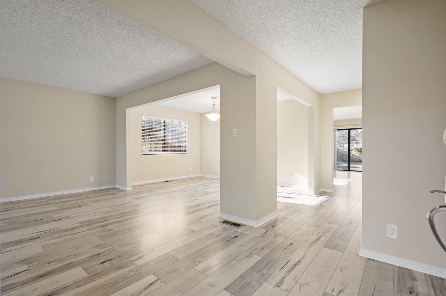 225 Arundel Rd, Burlingame, CA 94010