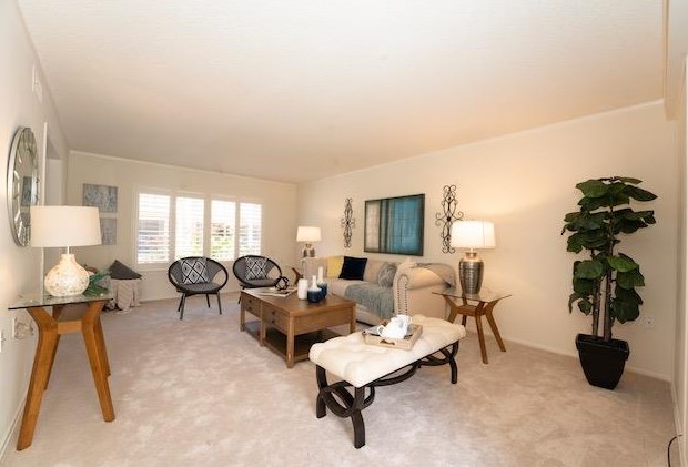 3433 Golden Rain Rd, Walnut Creek, CA 94595-2008