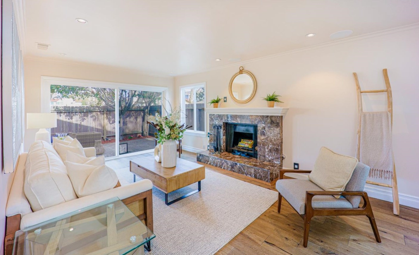 1010 Shoal Dr, San Mateo, CA 94404-1513