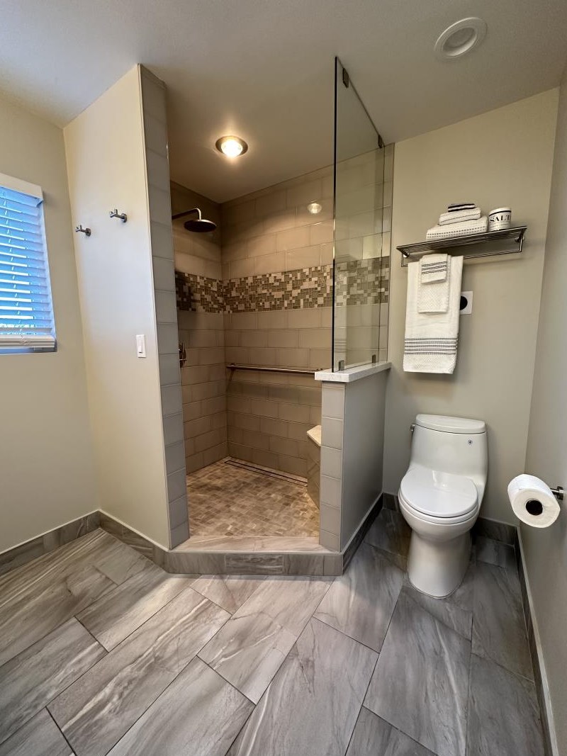 2073 La Orinda Pl, Concord CA  94518-3019 exterior