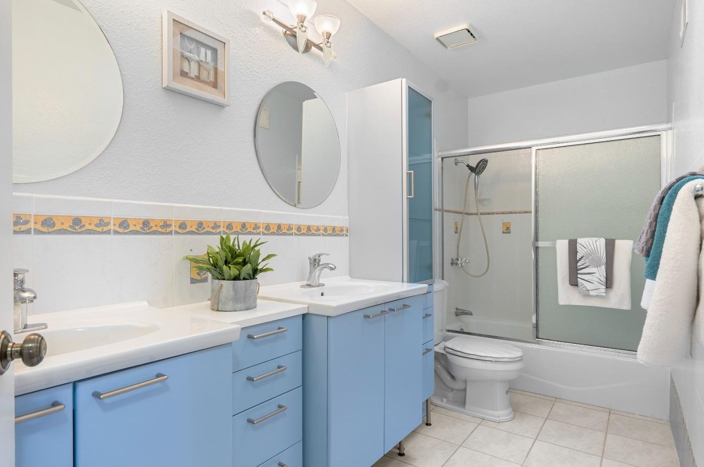1661 Toyon Ct, San Mateo CA  94403-3957 exterior