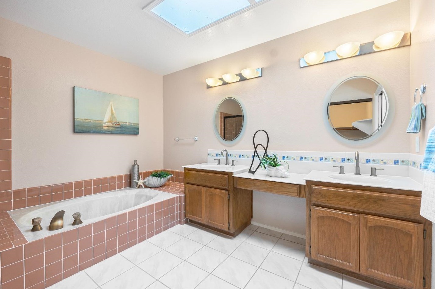 1661 Toyon Ct, San Mateo CA  94403-3957 exterior