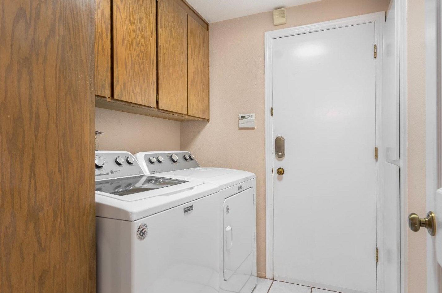 1661 Toyon Ct, San Mateo CA  94403-3957 exterior