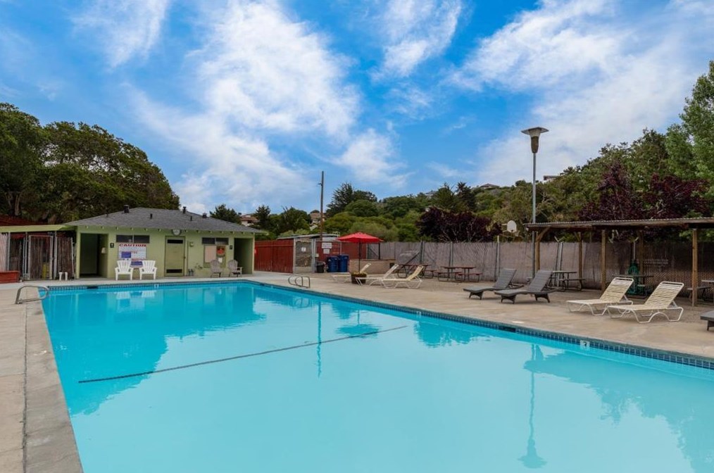24625 Avenida Principal, Salinas CA  93908-9308 exterior
