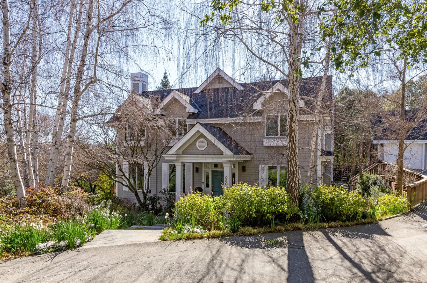 930 High Rd, Redwood City, CA 94062