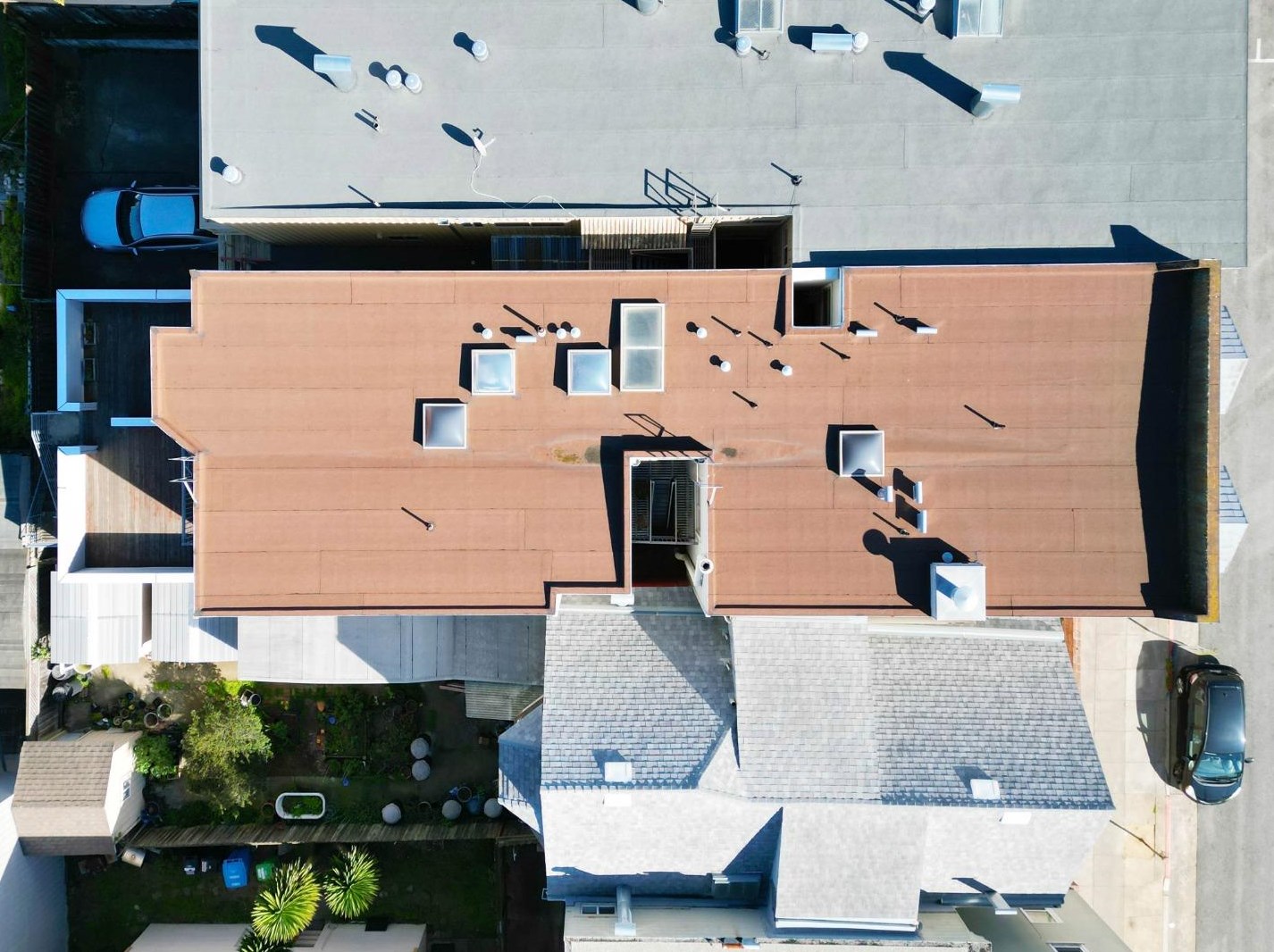 1534 Irving St, San Francisco CA  94122-1900 exterior