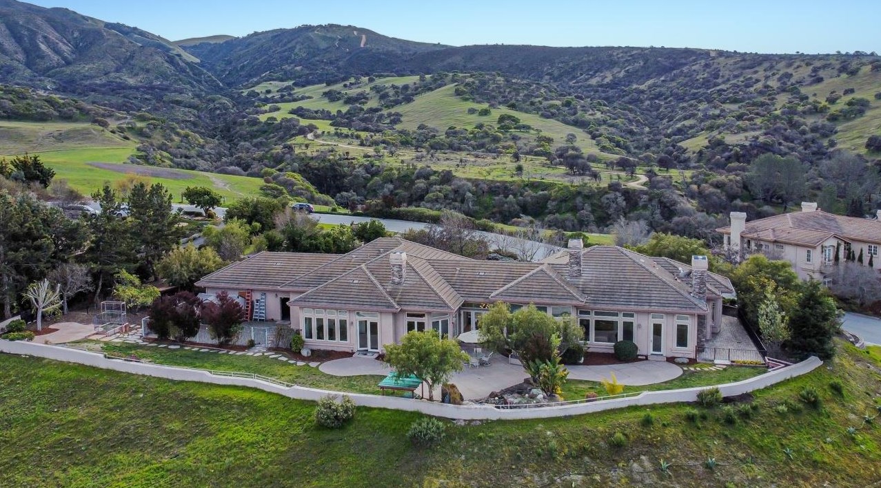 27816 Crowne Point Dr, Salinas, CA 93908-1597