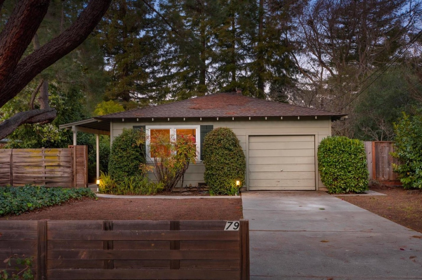 79 Parker Ave, Menlo Park, CA 94027-5415