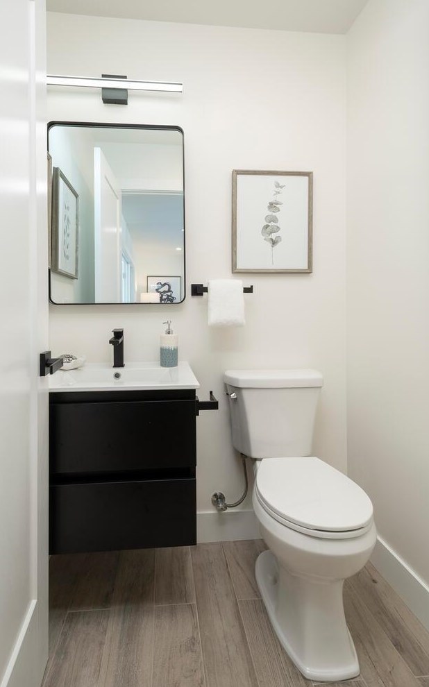 1876 Randall Rd, San Mateo CA  94402-3727 exterior