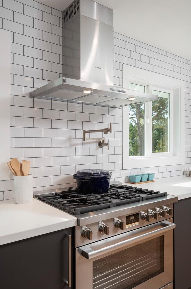 1876 Randall Rd, San Mateo CA  94402-3727 exterior