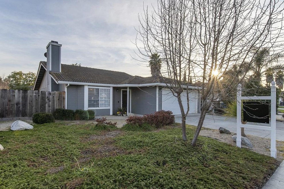 1191 Wilma Dr, Hollister, CA 95023