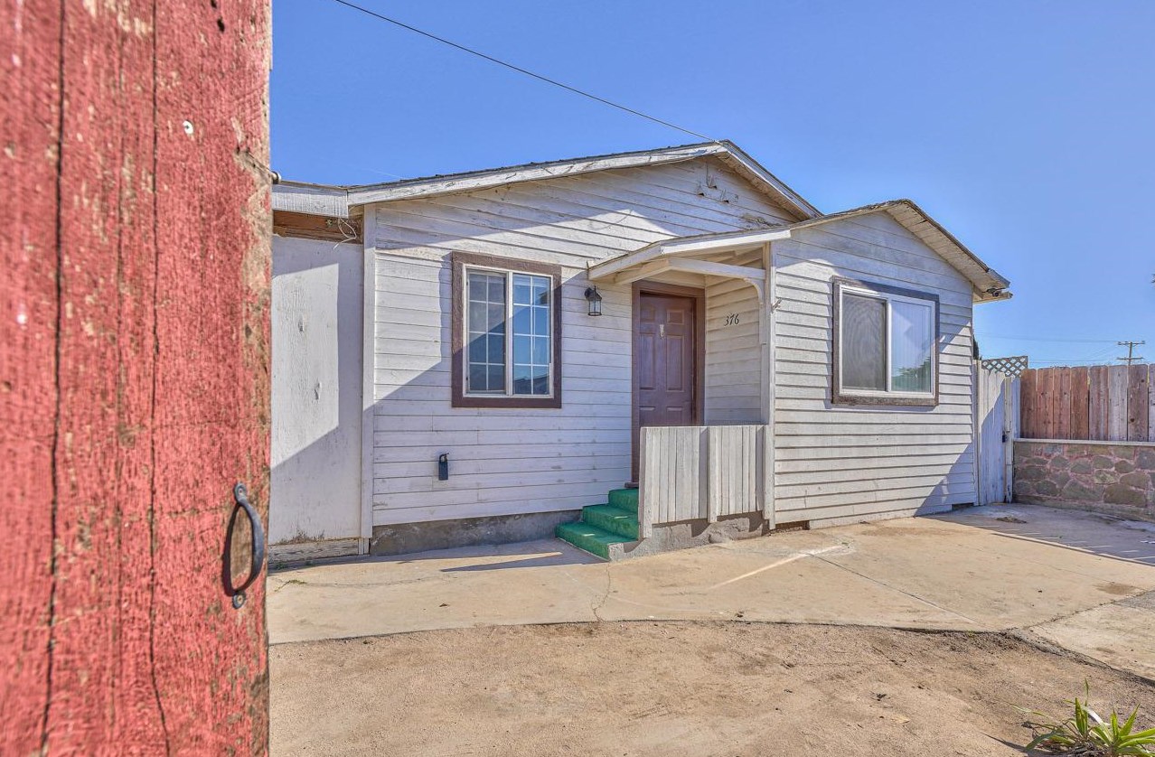 376 Dixi St, Soledad, CA 93960