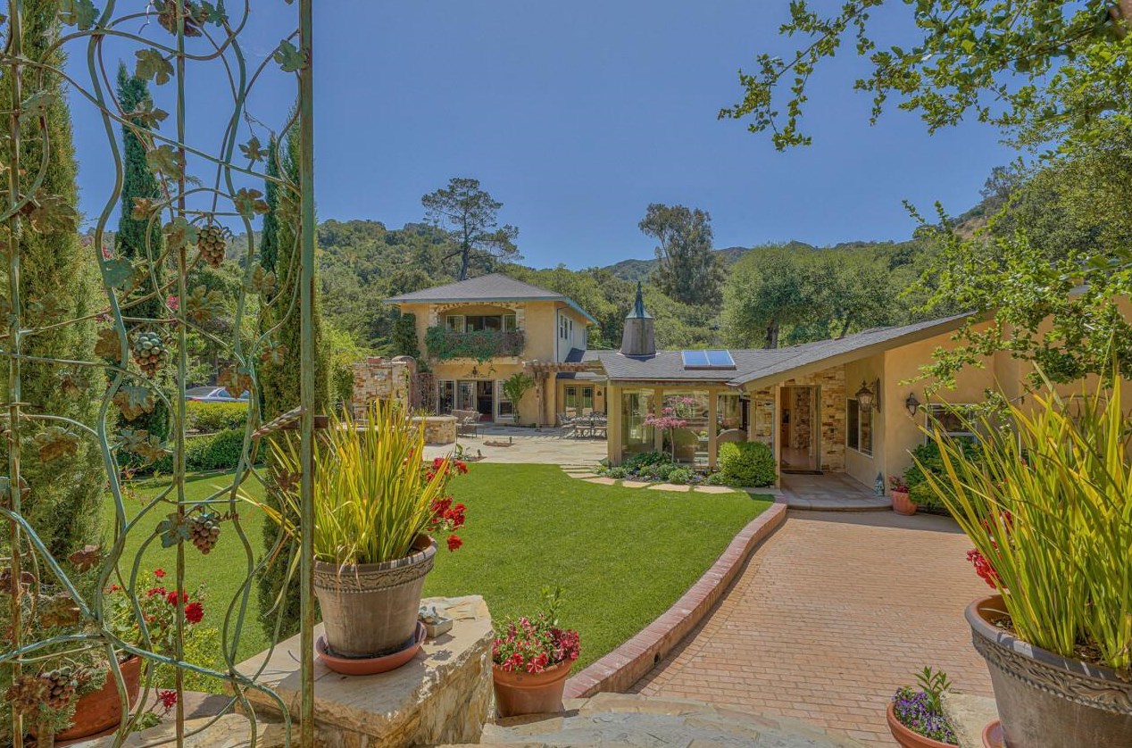 160 San Benancio Rd, Salinas, CA 93908-9146