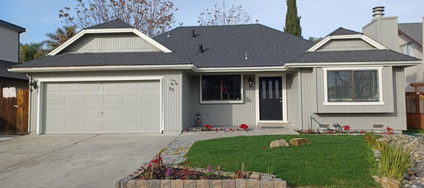 50 Knight Ln, Hollister, CA 95023