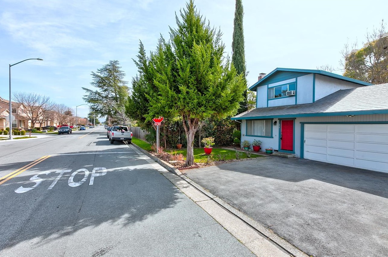 370 Ronan Ave, Gilroy, CA 95020