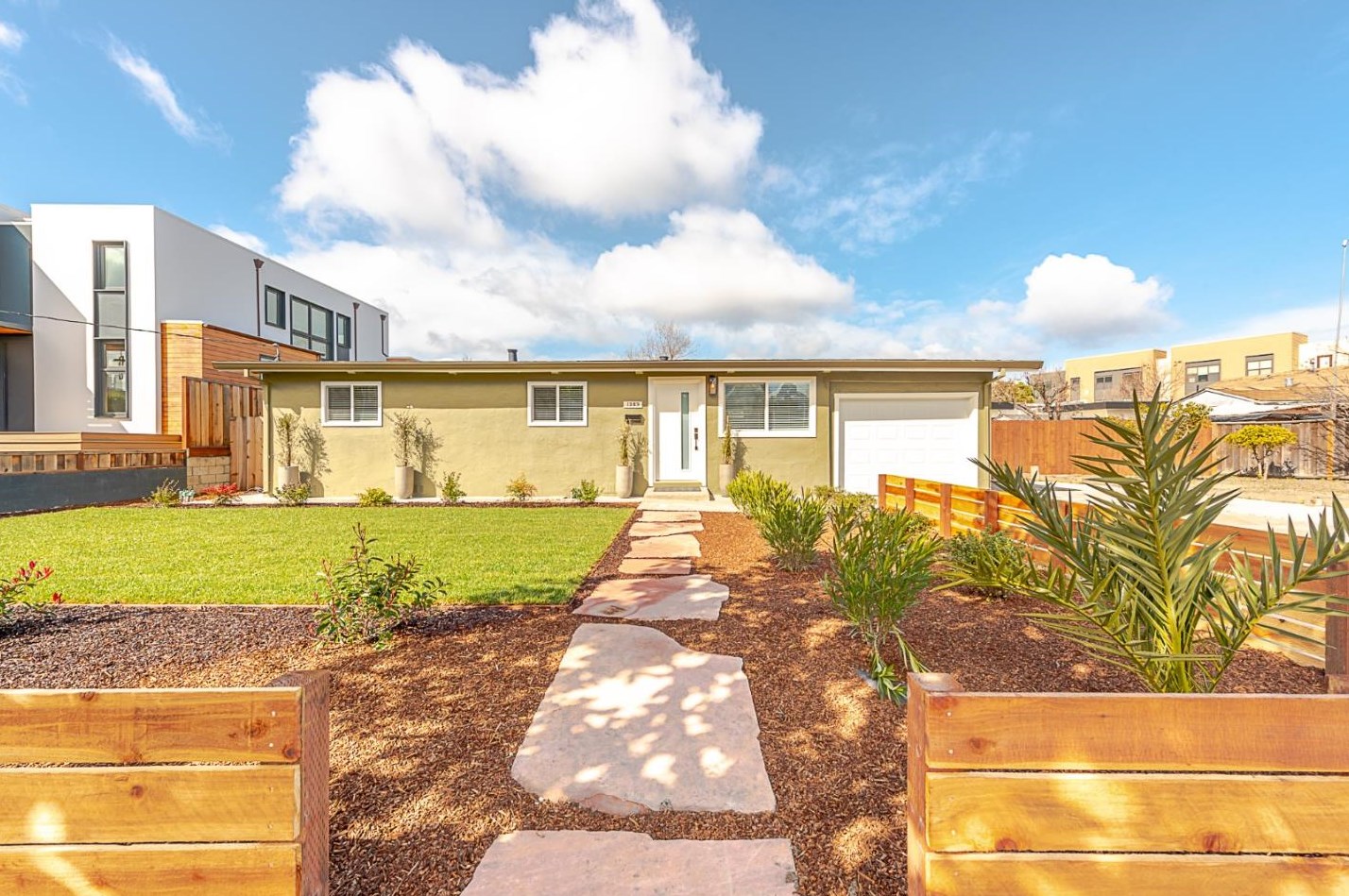 1383 Carlton Ave, Menlo Park CA  94025-1503 exterior