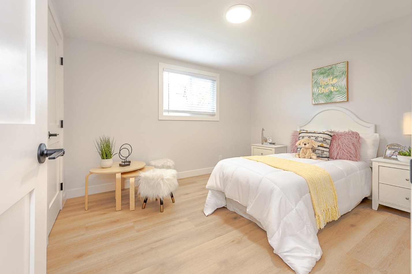 1383 Carlton Ave, Menlo Park CA  94025-1503 exterior