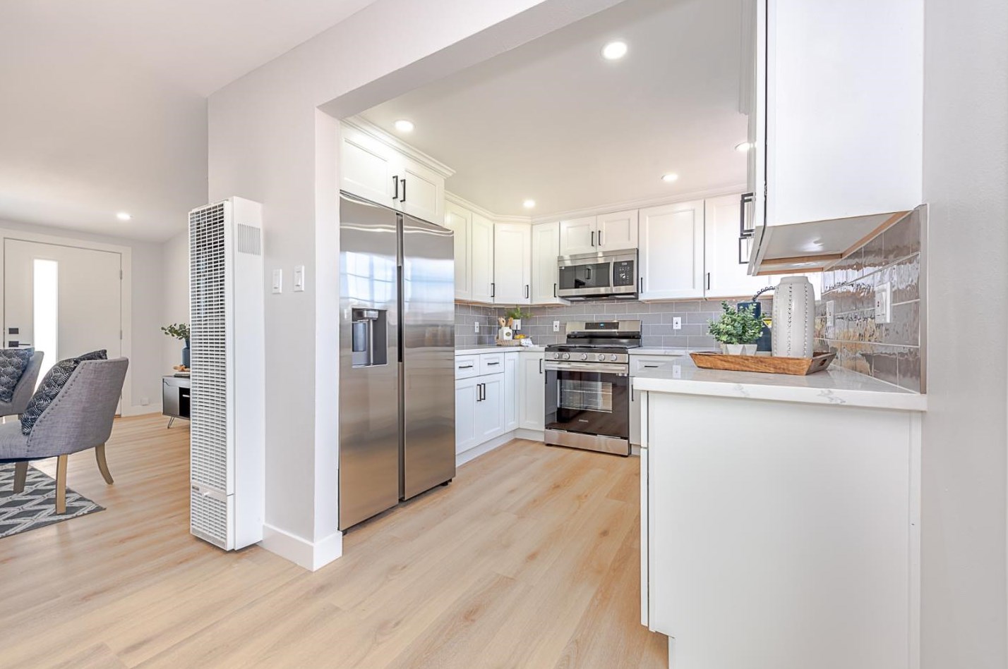 1383 Carlton Ave, Menlo Park CA  94025-1503 exterior