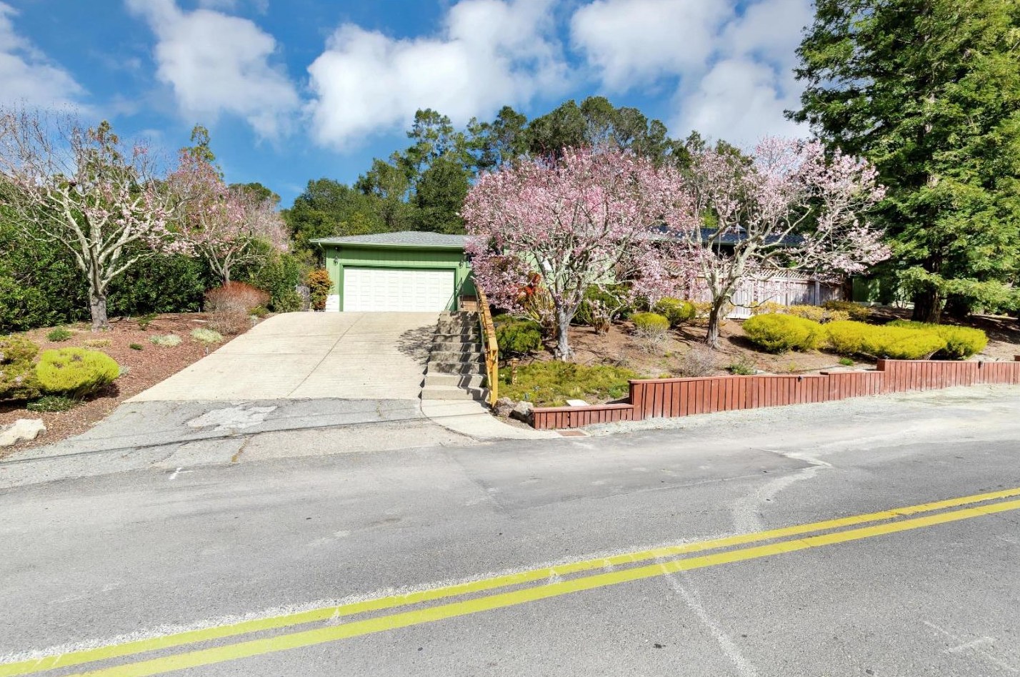 275 Orchard Rd, Orinda, CA 94563