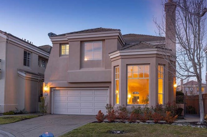 3 Manhattan Ct, Redwood City, CA 94065