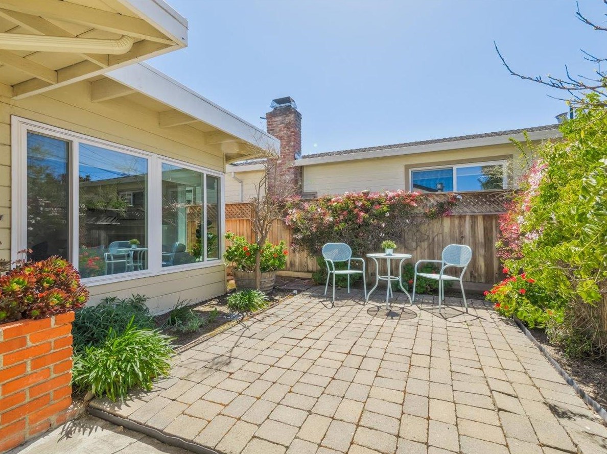 1277 Greenwood Ave, San Carlos, CA 94070