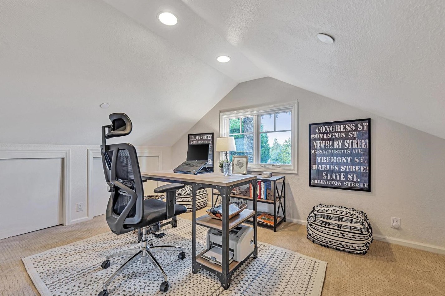 3330 Alameda De Las Pulgas, Menlo Park CA  94025-6561 exterior