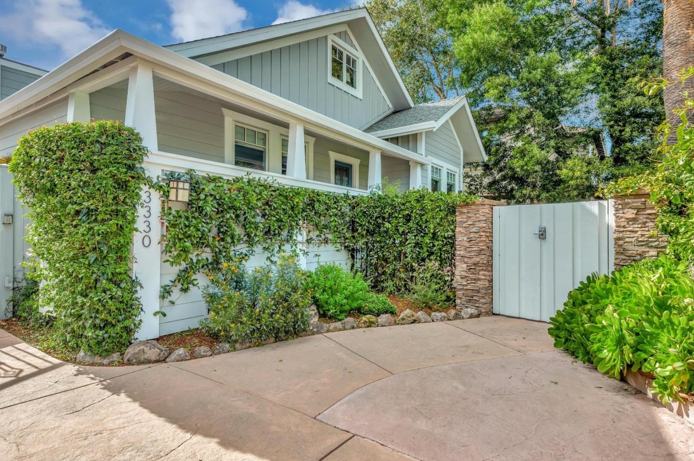 3330 Alameda De Las Pulgas, Menlo Park CA  94025-6561 exterior