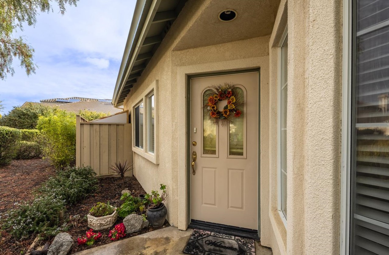 19303 Acclaim Dr, Salinas, CA 93908-1551