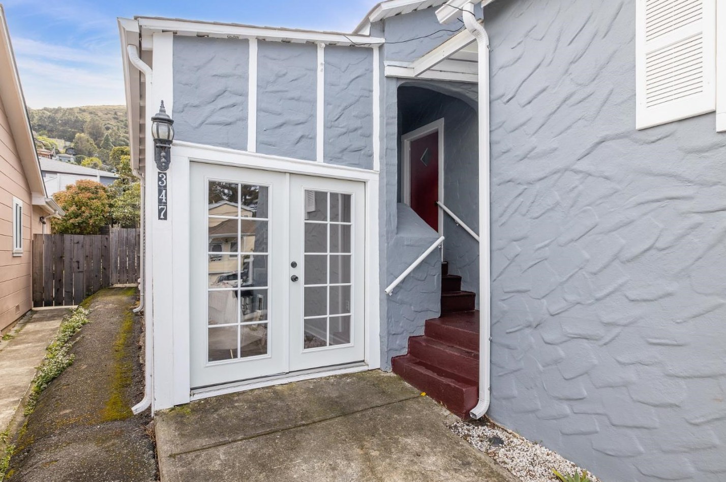 347 Mendocino St, Brisbane, CA 94005
