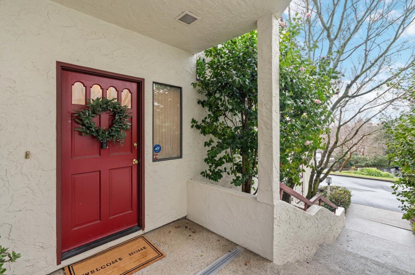 1700 Escalona Dr, Santa Cruz, CA 95060-3102