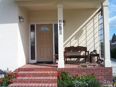 470 Observatory Ave, Ukiah, CA 95482