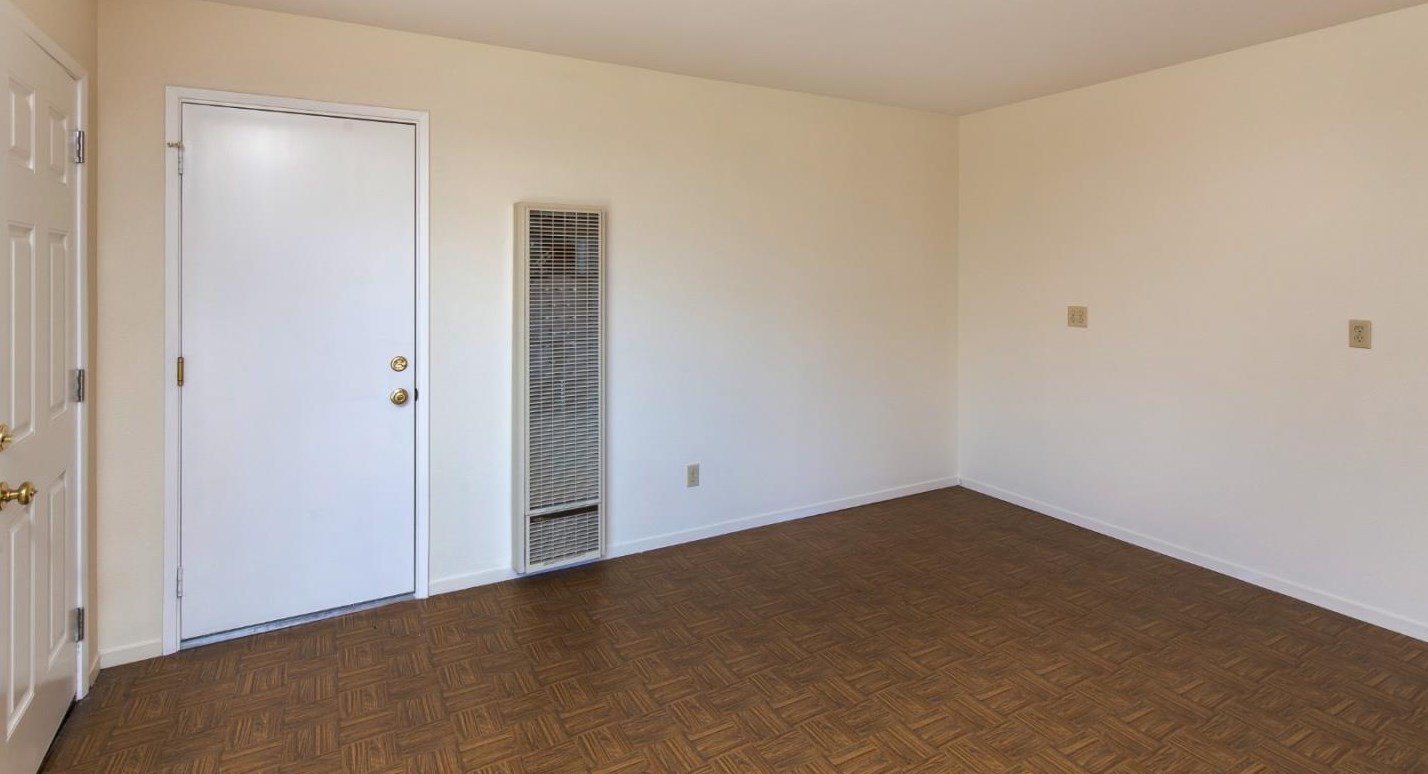 10243 Glencoe Dr, Cupertino CA  95014-1811 exterior