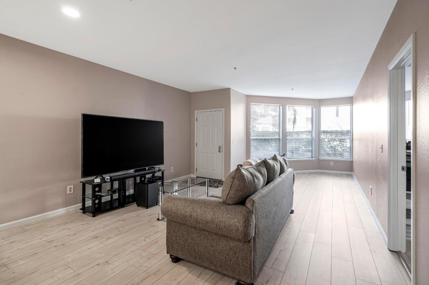 411 Park Ave, San Jose, CA 95110-2600