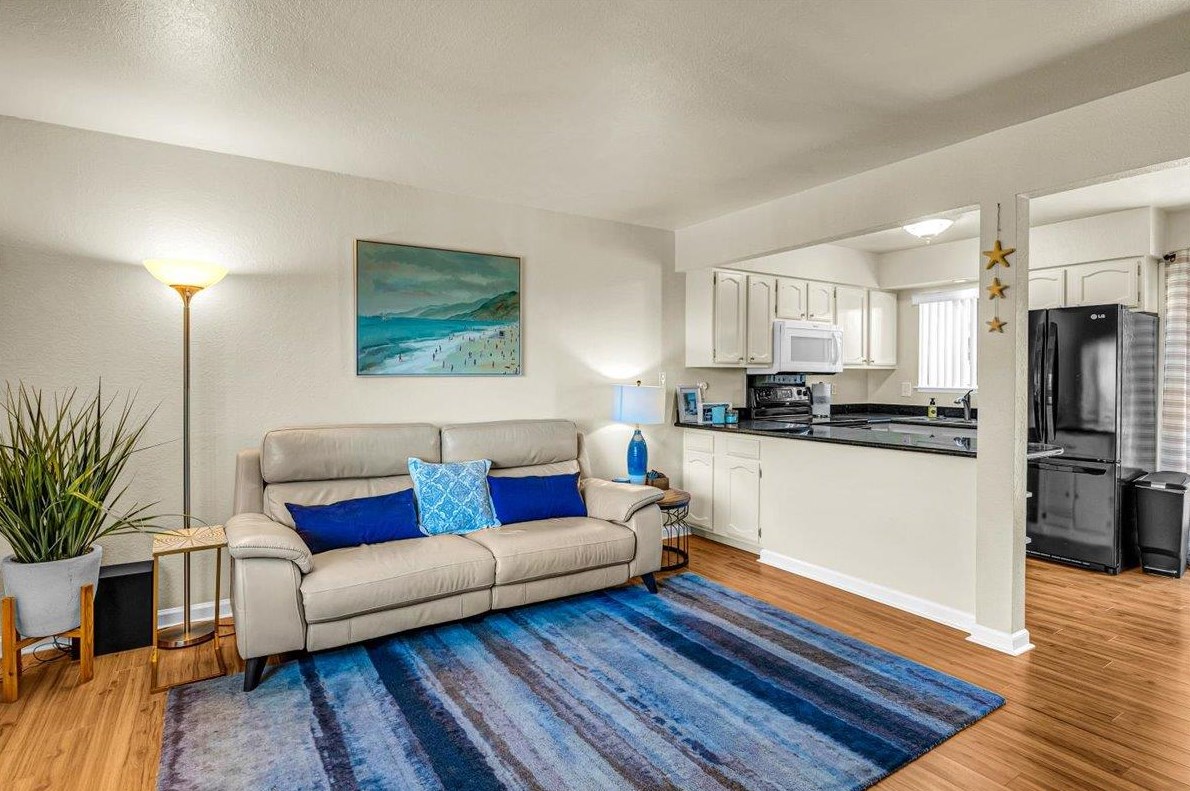 402 Watson St 3, Monterey, CA 93940