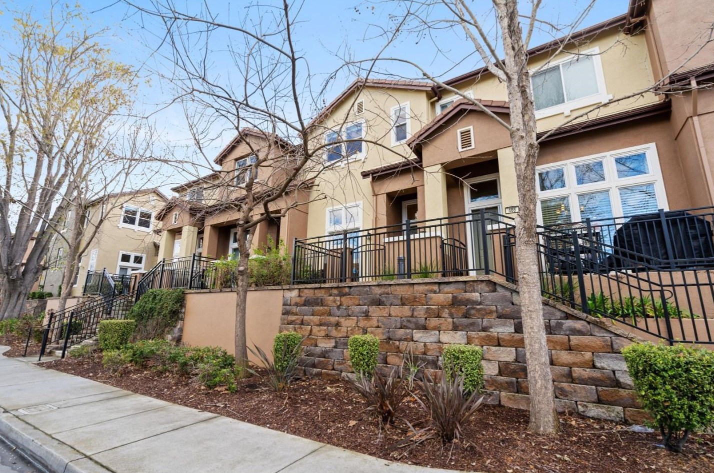 410 Tasman Dr, Sunnyvale, CA 94089