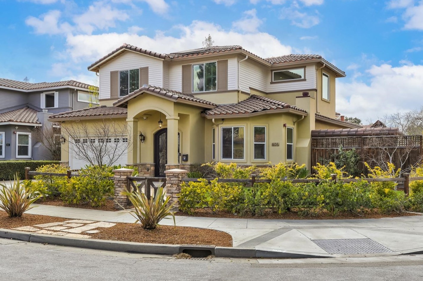 805 Tamarack Ln, Sunnyvale, CA 94086