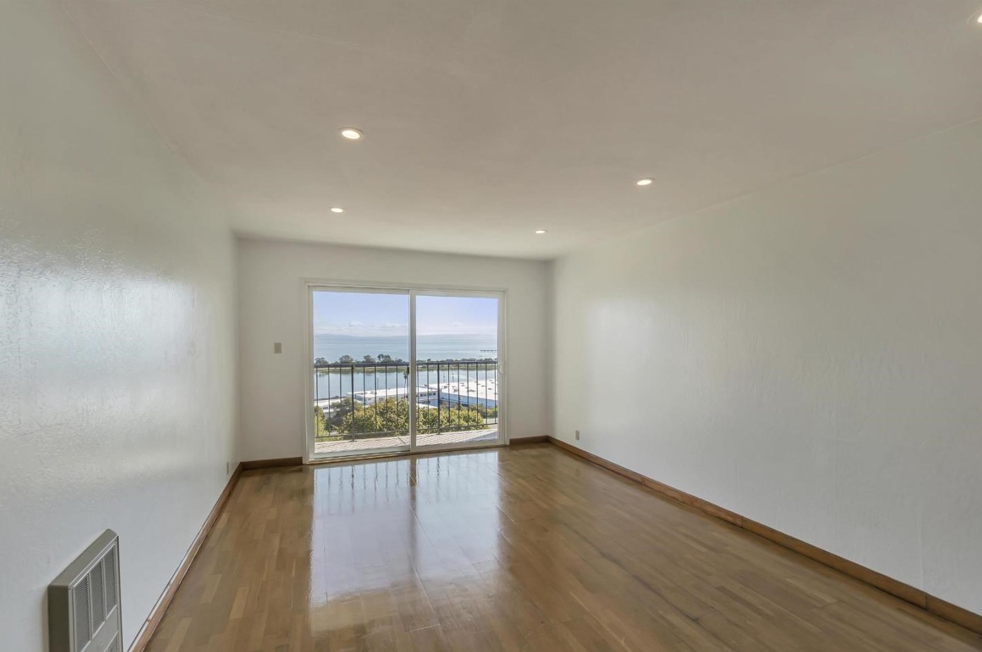 45 Joy Ave D, Brisbane, CA 94005