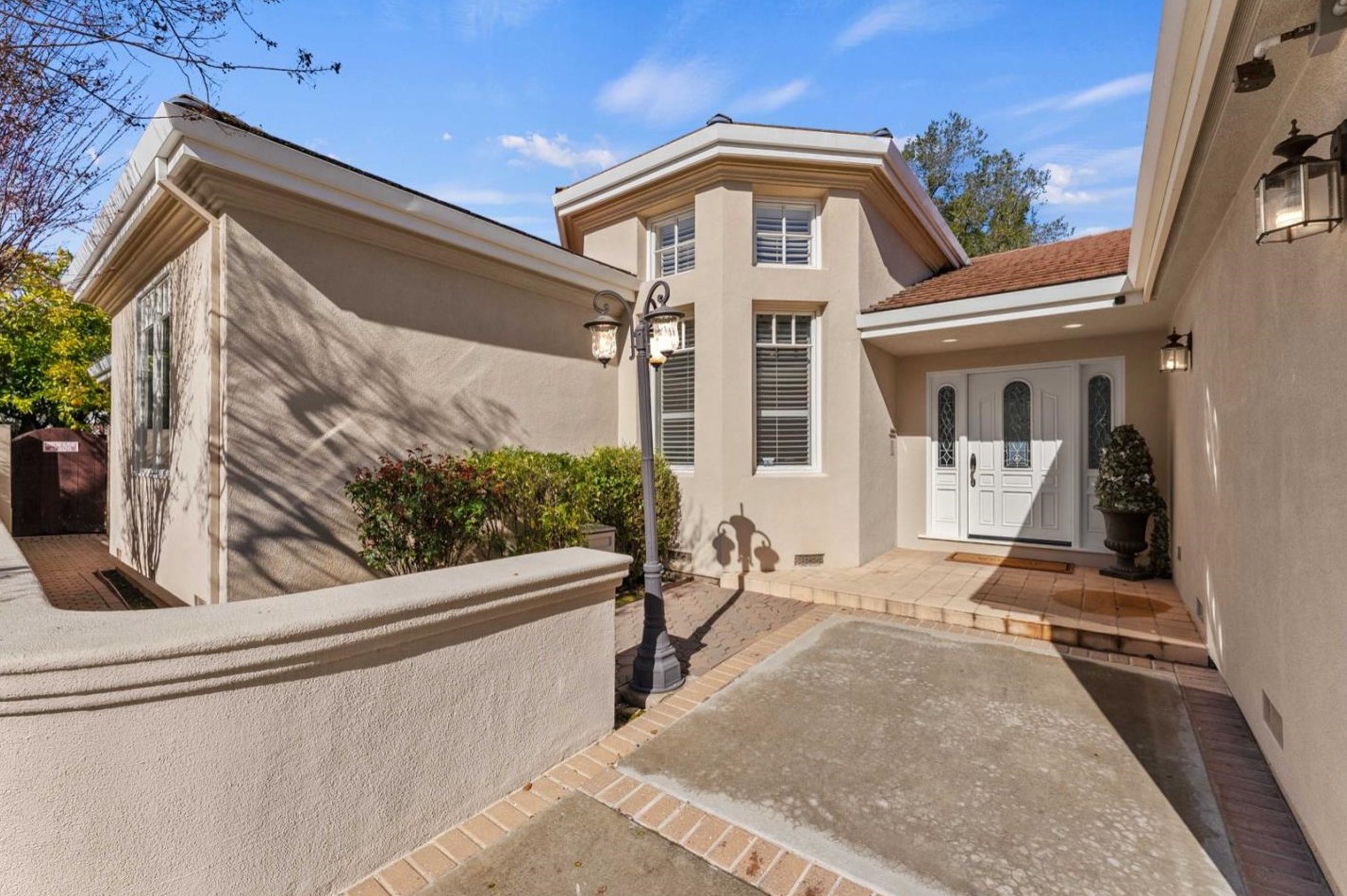 12542 Spring Blossom Ct, Saratoga, CA 95070