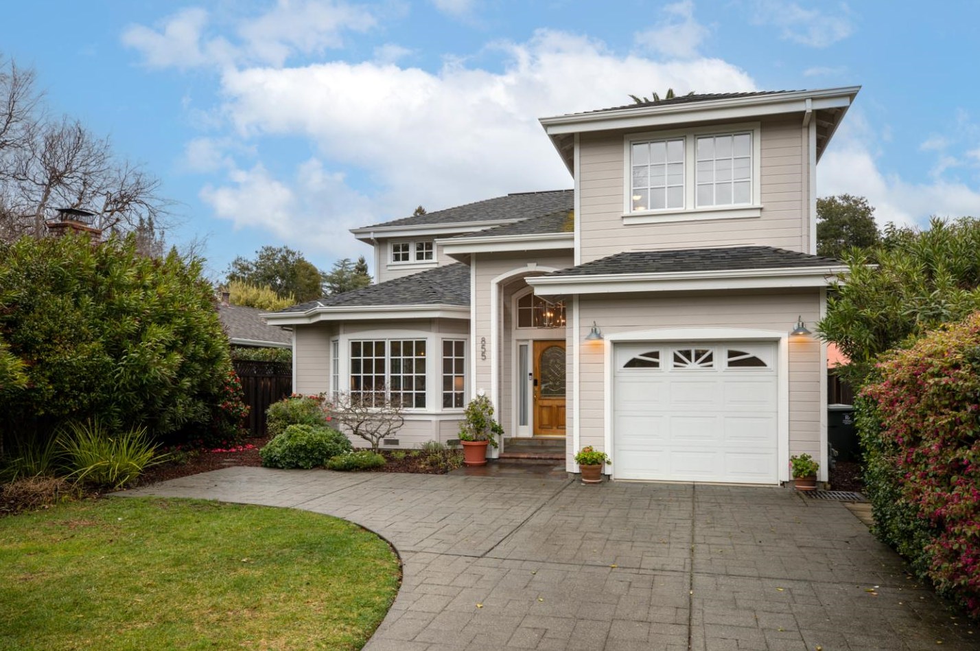 855 Partridge Ave, Menlo Park, CA 94025-5215