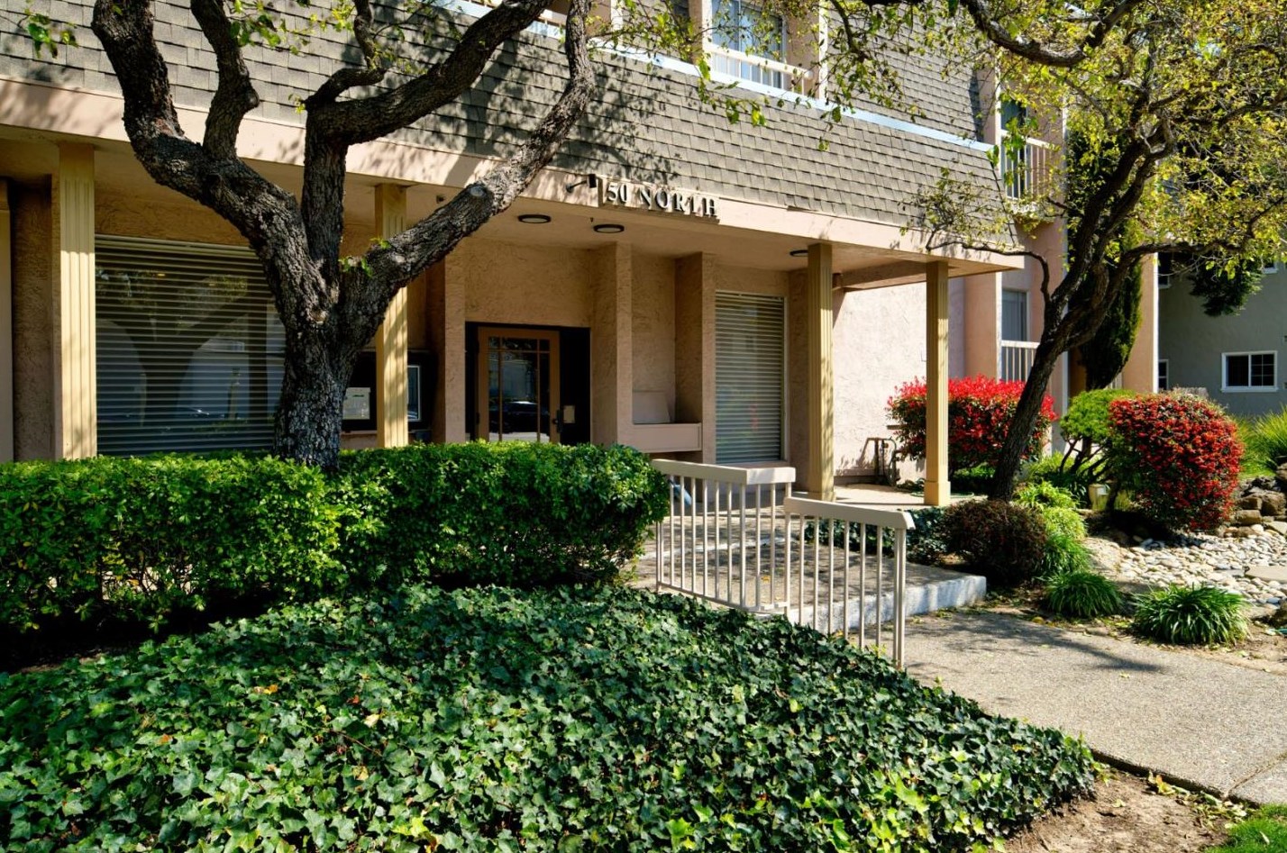 50 San Mateo Dr, San Mateo, CA 94401-3857
