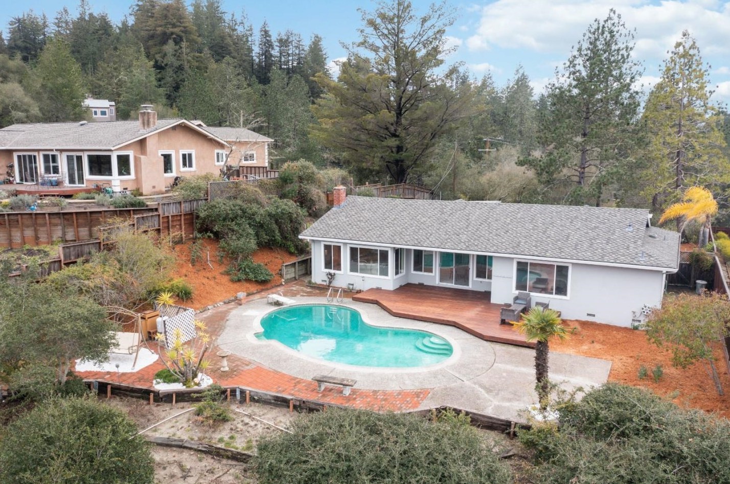 895 Whispering Pines Dr, Santa Cruz, CA 95066-4431