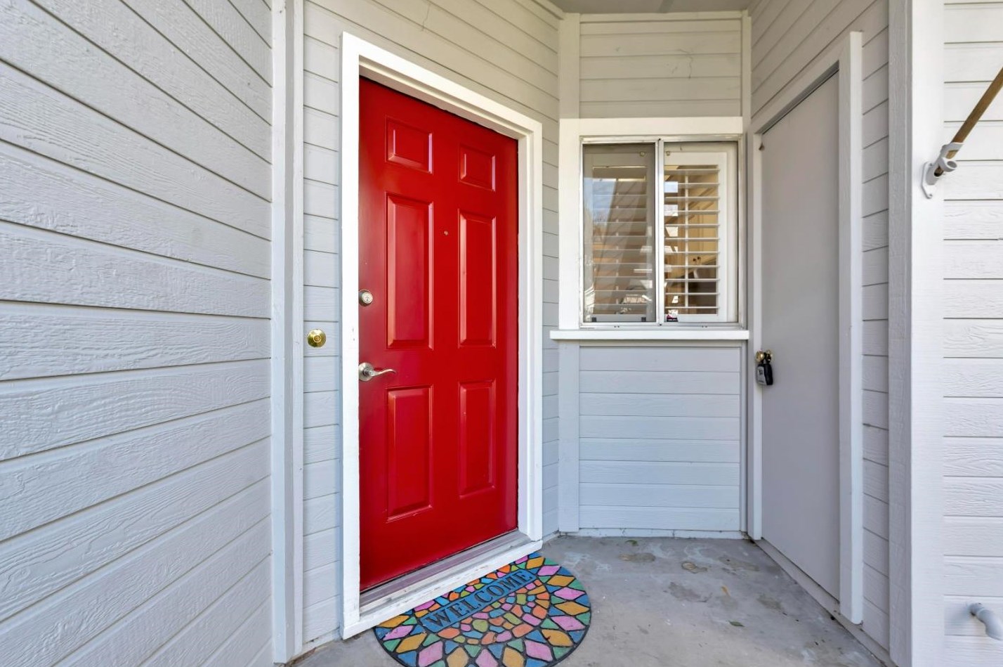 546 Shadowgraph Dr, San Jose, CA 95110-3569