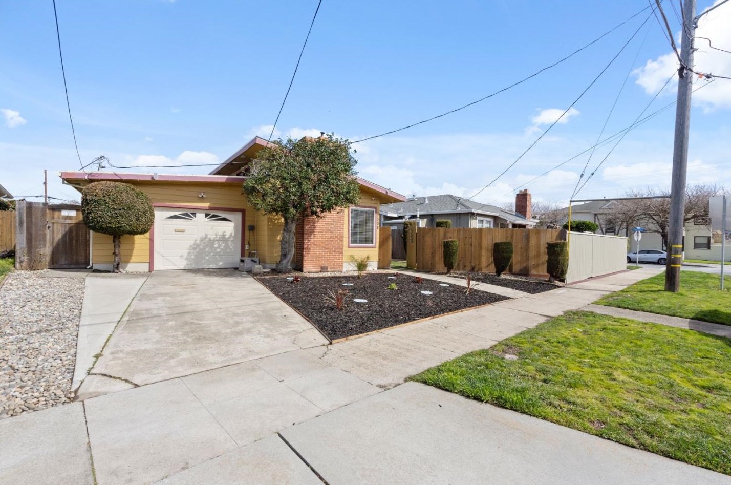1508 Magnolia Ave, Millbrae, CA 94030
