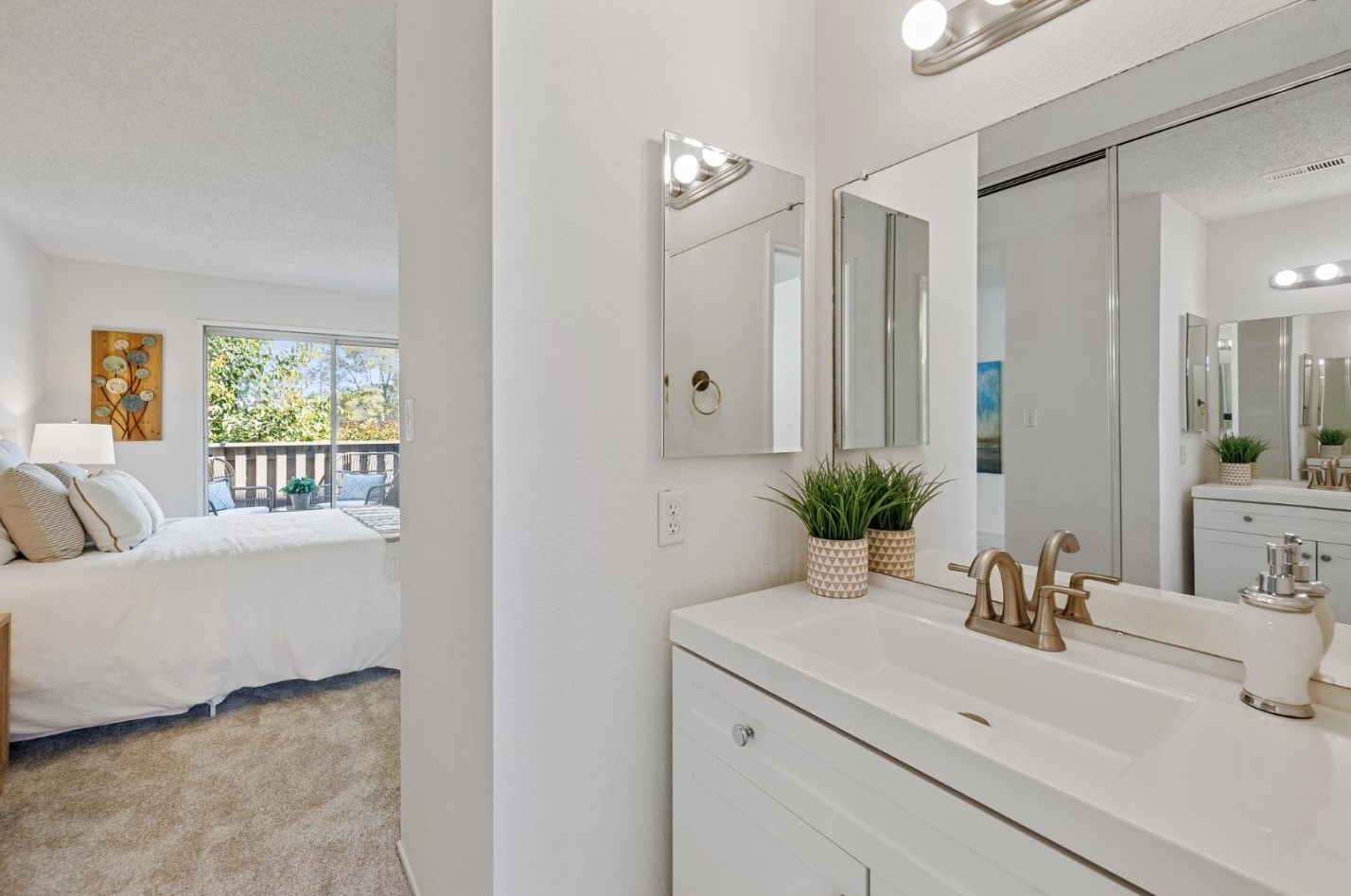 761 Orion Ln, San Mateo CA  94404-2787 exterior