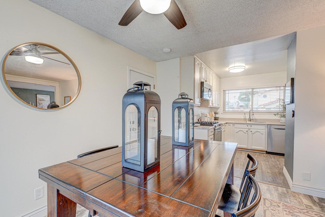 1335 Cherokee Dr, Salinas CA  93906-2622 exterior