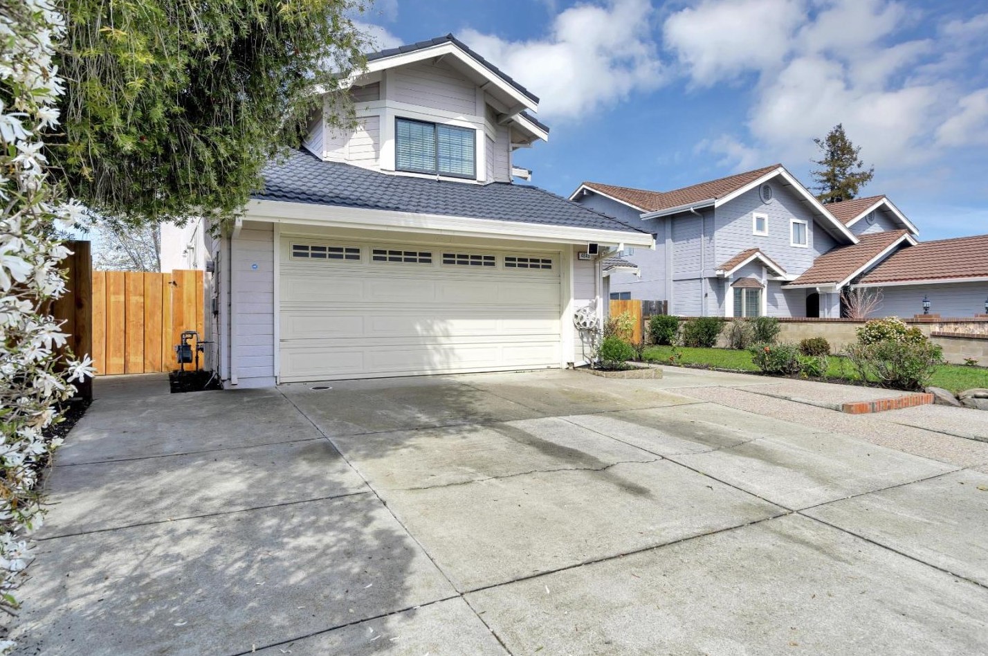 4649 Dinuba St, Union City, CA 94587-5501