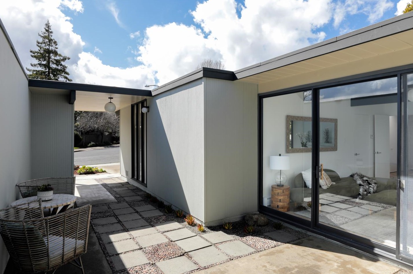 3505 Evergreen Dr, Palo Alto, CA 94303